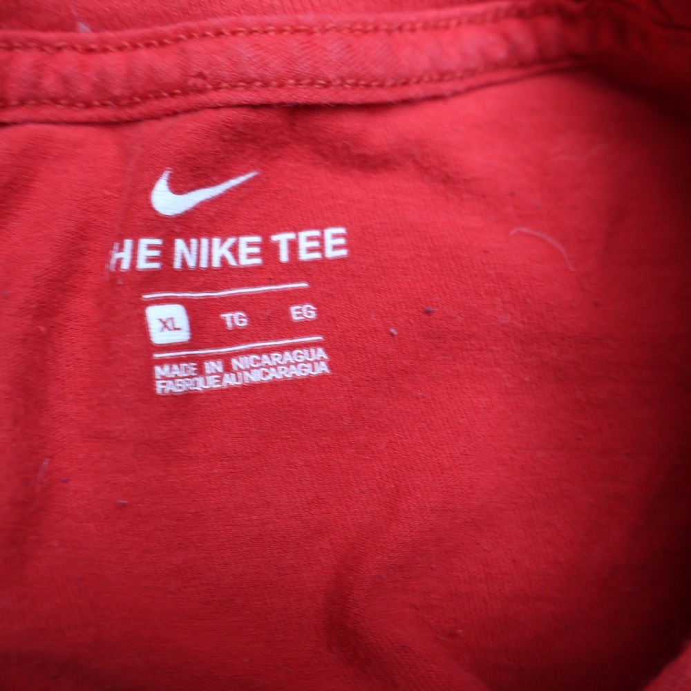 Nike Shirt Youth XL Red Swoosh Logo Graphic Short Sleeve Crewneck The Nike Tee - Picture 5 of 12